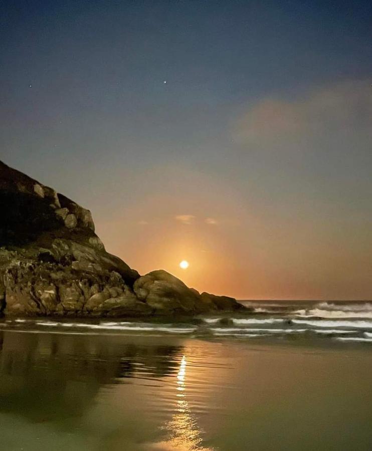 Apartamento Na Praia Da Enseada, 100 Mt Praia Sao Francisco do Sul Eksteriør billede